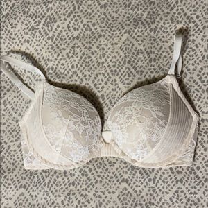 Victoria’s Secret Dream Angel Push up Bra 32DD